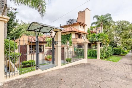 Casa com 4 Quartos à venda, 235m² no Boa Vista, Porto Alegre