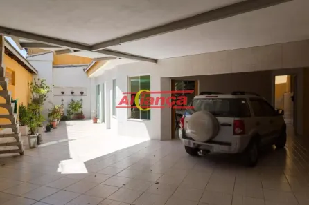 Sobrado com 4 Quartos à venda, 342m² no Vila Barros, Guarulhos
