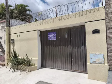 Casa com 3 Quartos à venda, 198m² no Parque Dois Irmãos, Fortaleza