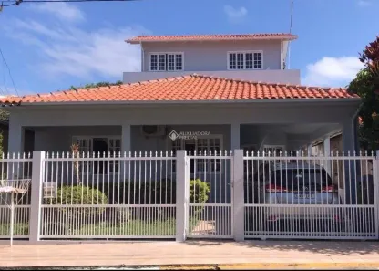 Casa com 4 Quartos à venda, 335m² no Centro, Imbituba