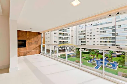 Apartamento com 4 Quartos à venda, 189m² no Água Verde, Curitiba
