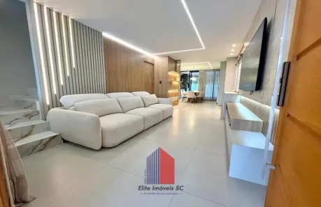 Sobrado com 3 Quartos à venda, 167m² no Jardim Sofia, Joinville