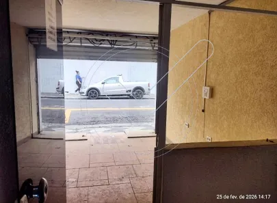 Casa para alugar, 300m² no Centro, Osasco