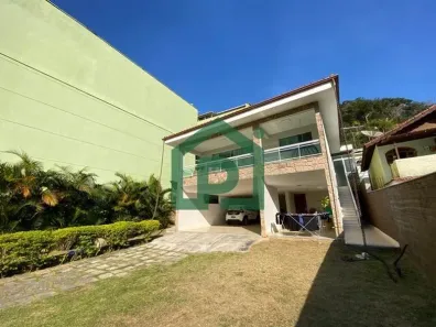 Casa de Condomínio com 3 Quartos à venda, 374m² no Cônego, Nova Friburgo