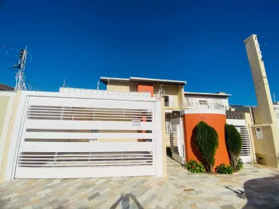 Casa com 3 Quartos à venda, 250m² no Jardim Maria Izabel, Marília