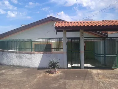Casa com 3 Quartos para alugar, 250m² no Jardim João Paulo II, Sumaré