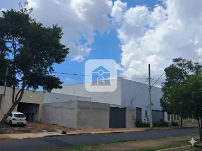 Galpão/Depósito/Armazém à venda, 386m² no Aclimação, Uberlândia