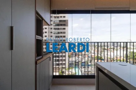 Apartamento com 3 Quartos à venda, 67m² no Vila Anastácio, São Paulo