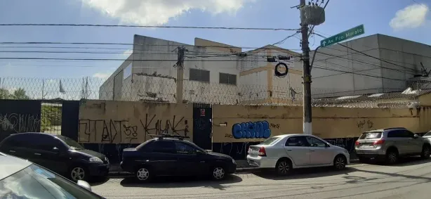 Galpão/Depósito/Armazém à venda, 1100m² no Jardim Peri Peri, São Paulo