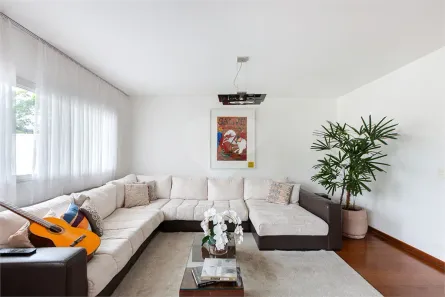 Casa com 4 Quartos à venda, 400m² no Vila Madalena, São Paulo