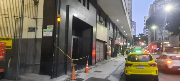 Sala Comercial com 2 Quartos para alugar, 66m² no Centro, Rio de Janeiro