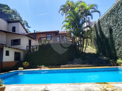 Casa de Condomínio com 3 Quartos à venda, 285m² no Caraguatá, Mairiporã