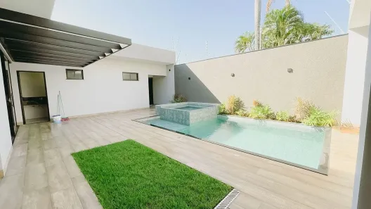Casa com 4 Quartos à venda, 257m² no Jardim Michelangelo, Maringá