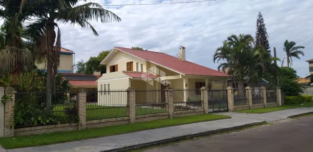 Casa com 5 Quartos à venda, 256m² no Capão da Canoa, Capão da Canoa