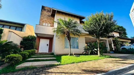 Casa de Condomínio com 3 Quartos à venda, 248m² no Parque Jamaica, Londrina