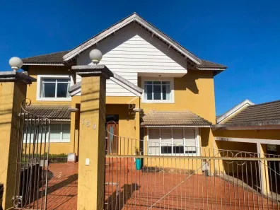 Casa com 3 Quartos para alugar, 466m² no Parque Arco Iris, Atibaia