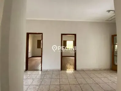Imóvel Comercial com 4 Quartos à venda, 291m² no Jardim Donângela, Rio Claro