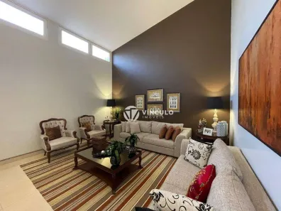 Casa com 4 Quartos à venda, 424m² no Vila Olímpica, Uberaba
