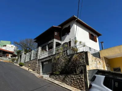 Casa com 4 Quartos à venda, 380m² no Olaria, Nova Lima