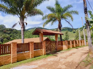 Fazenda/Sítio com 2 Quartos à venda, 3000m² no Colinas de Capivari, Campos do Jordão