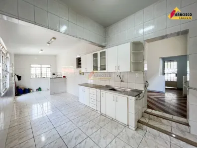 Imóvel Comercial com 3 Quartos para alugar, 90m² no Centro, Divinópolis