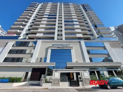 Apartamento com 3 Quartos para alugar, 104m² no Campinas, São José