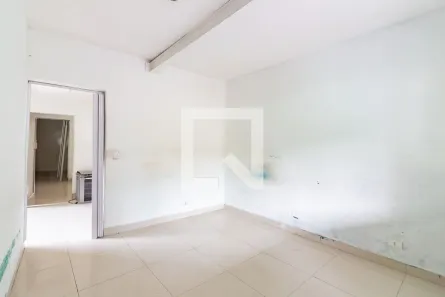 Casa com 2 Quartos à venda, 240m² no Bussocaba, Osasco