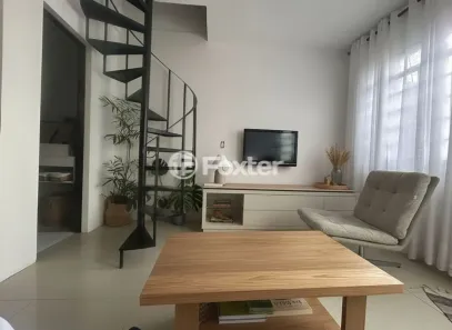 Casa de Condomínio com 2 Quartos à venda, 47m² no Restinga, Porto Alegre
