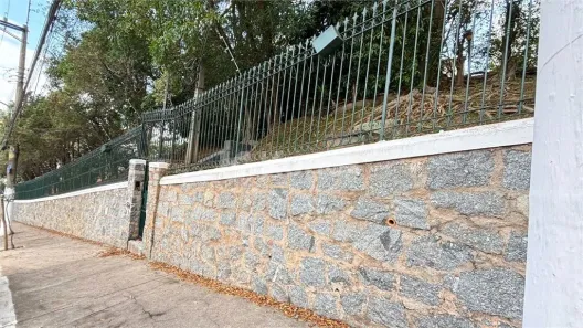 Sobrado com 15 Quartos para alugar, 845m² no Vila Albertina, São Paulo