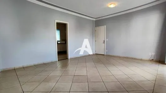 Apartamento com 3 Quartos para alugar, 80m² no Morada da Colina, Uberlândia