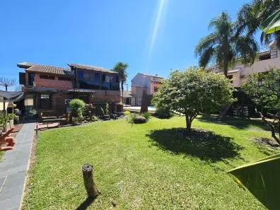 Casa com 3 Quartos à venda, 280m² no Guarujá, Porto Alegre