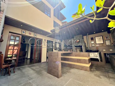 Casa com 3 Quartos à venda, 228m² no Abranches, Curitiba