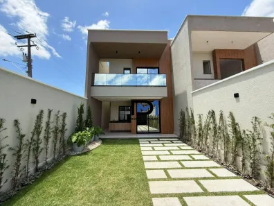 Casa de Condomínio com 4 Quartos à venda, 132m² no Urucunema, Eusébio