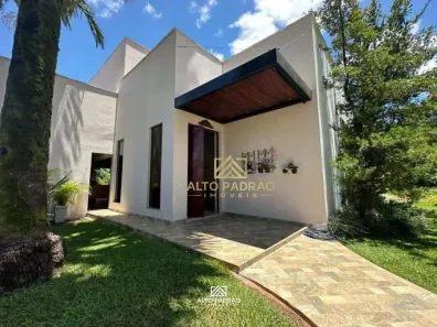 Casa de Condomínio com 3 Quartos para alugar, 398m² no Residencial Aldeia do Vale, Goiânia