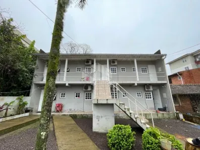 Kitnet com 1 Quarto para alugar, 30m² no Bonfim, Santa Cruz do Sul
