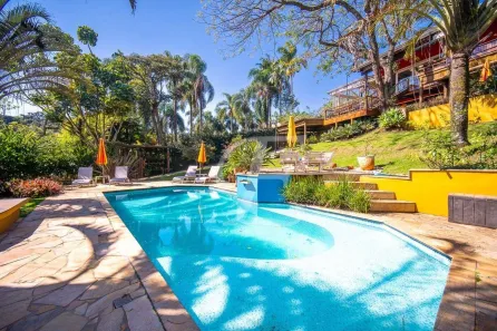 Casa de Condomínio com 5 Quartos para alugar, 536m² no Granja Viana II, Cotia