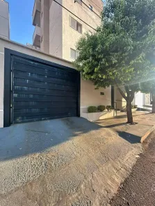 Apartamento com 2 Quartos para alugar, 106m² no Setor Universitário, Rio Verde