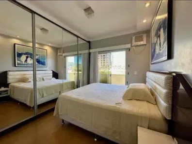 Casa com 3 Quartos à venda, 200m² no Santa Regina, Camboriú