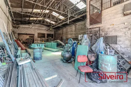 Galpão/Depósito/Armazém para venda ou aluguel, 300m² no Sarandi, Porto Alegre