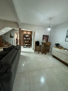 Sobrado com 3 Quartos à venda, 151m² no Condomínio Privê dos Girassóis, Goiânia