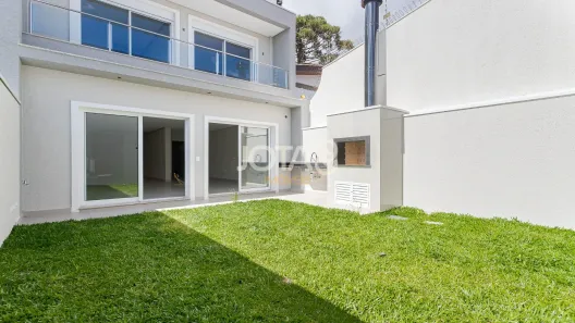 Sobrado com 4 Quartos à venda, 218m² no Ahú, Curitiba