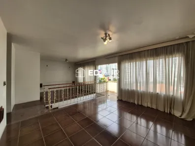 Sobrado com 3 Quartos para alugar, 400m² no Vila Bastos, Santo André