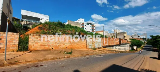 Lote/Terreno à venda, 1080m² no Cabral, Contagem