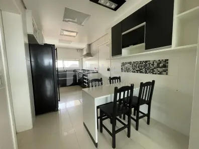 Apartamento com 3 Quartos para alugar, 224m² no Vila Gomes Cardim, São Paulo