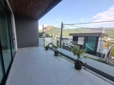 Casa com 4 Quartos à venda, 300m² no São Francisco, Niterói