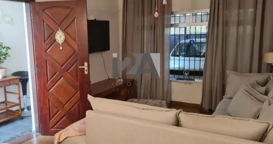 Sobrado com 4 Quartos à venda, 180m² no Umuarama, Osasco