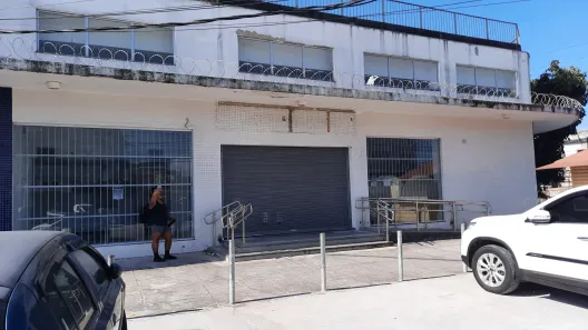 Ponto Comercial para alugar, 420m² no Brás de Pina, Rio de Janeiro