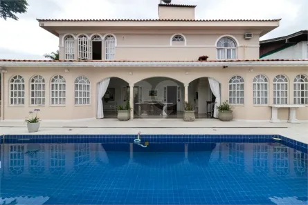 Sobrado com 5 Quartos para venda ou aluguel, 380m² no Jardim Everest, São Paulo