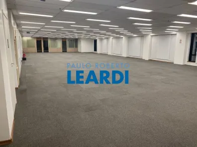 Sala Comercial para alugar, 438m² no Cerqueira César, São Paulo