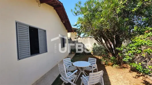 Casa com 2 Quartos à venda, 125m² no Parque das Laranjeiras, Goiânia